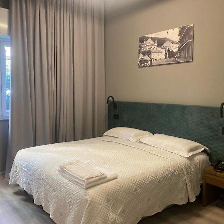 Hotel Graziella Arma di Taggia Bagian luar foto