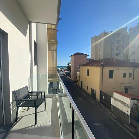 Hotel Graziella Arma di Taggia Bagian luar foto