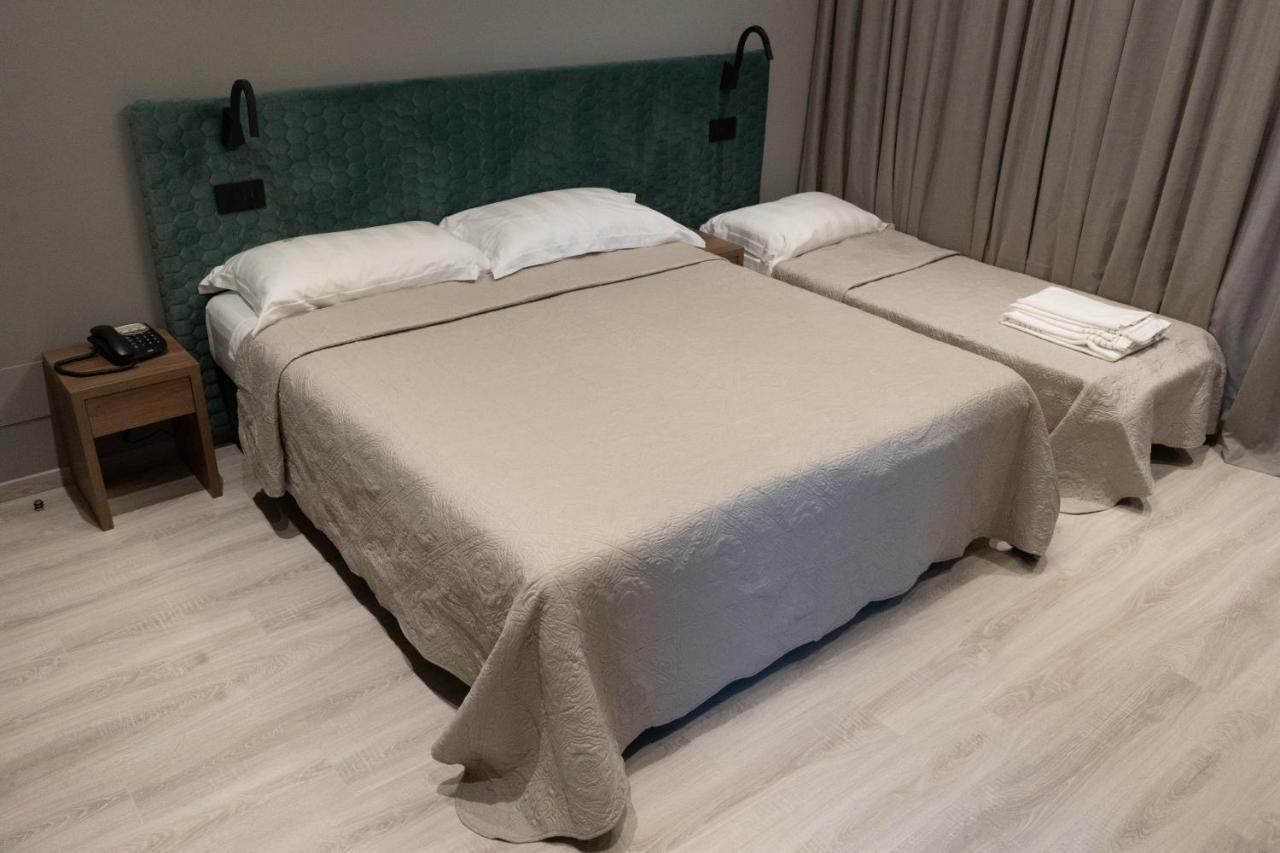 Hotel Graziella Arma di Taggia Bagian luar foto